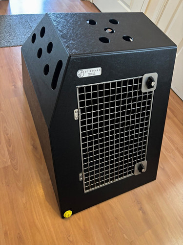 Boxes hard sided plastic - dt, hard-sided